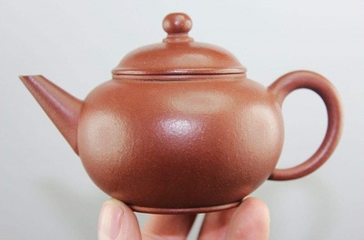 如何辨別紫砂茶具的品質(zhì)優(yōu)劣